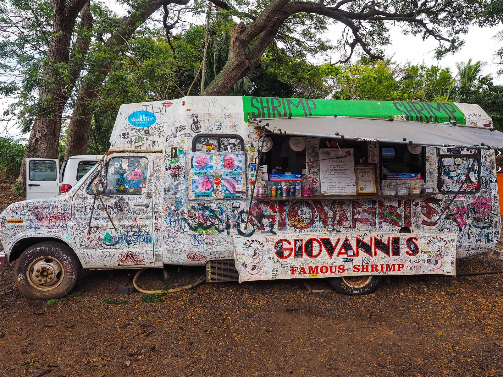 ジョバンニ(Giovanni's Shrimp Truck Haleiwa/ジョバンニ・シュリンプ・トラック)